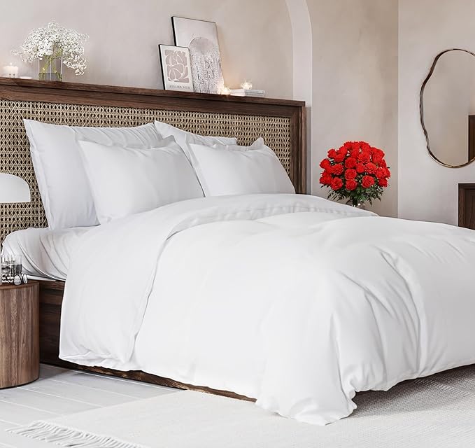 Duvet Cover Queen Size Set - Extra Soft Queen Size Duvet Cover 90 x 90 with 2 Pillow Shams - Hotel Luxury, Easy Care and Fade Free with Zipper Closures & Ties - Comfy, Breathable Bedding Set (White)